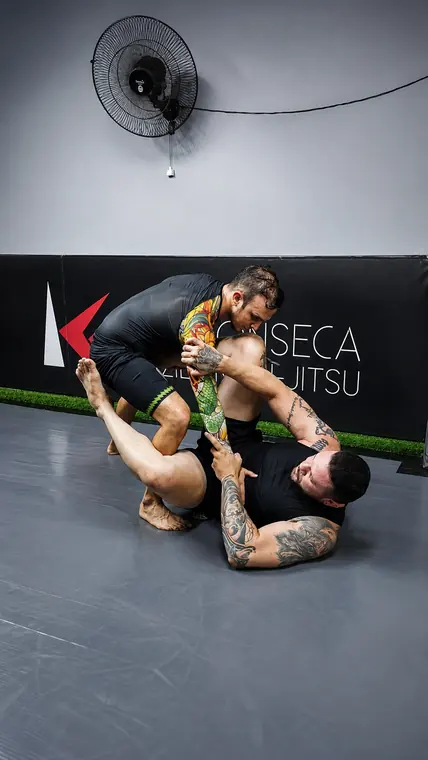 Treino de Brazilian Jiu-Jitsu na Kiko Fonseca BJJ — foto 21
