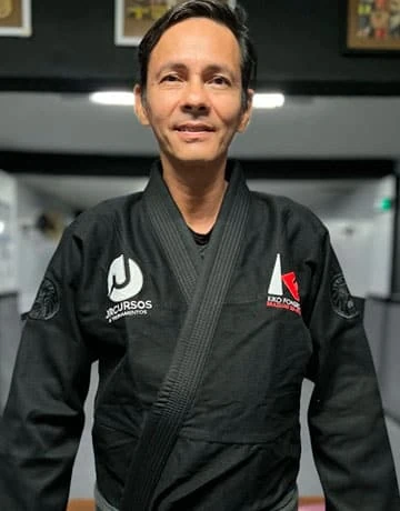 Professor Adamor de Deus